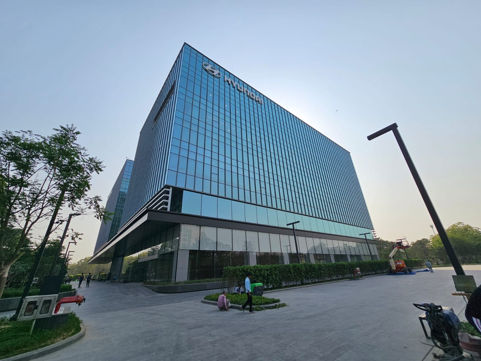 Hyundai India Head Quarter Building — interior by HDG