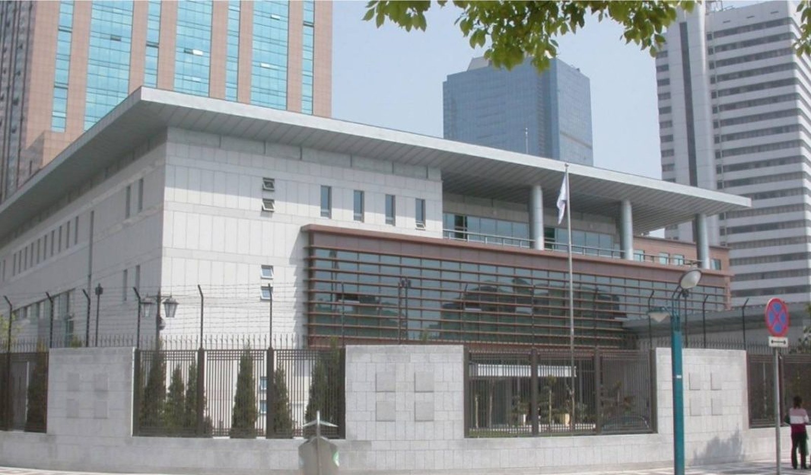 Korea Embassy Shanghai Consulate Shanghai China — interior by HDG